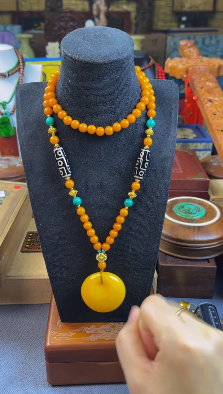 未镶嵌颈饰蜜蜡天然原矿