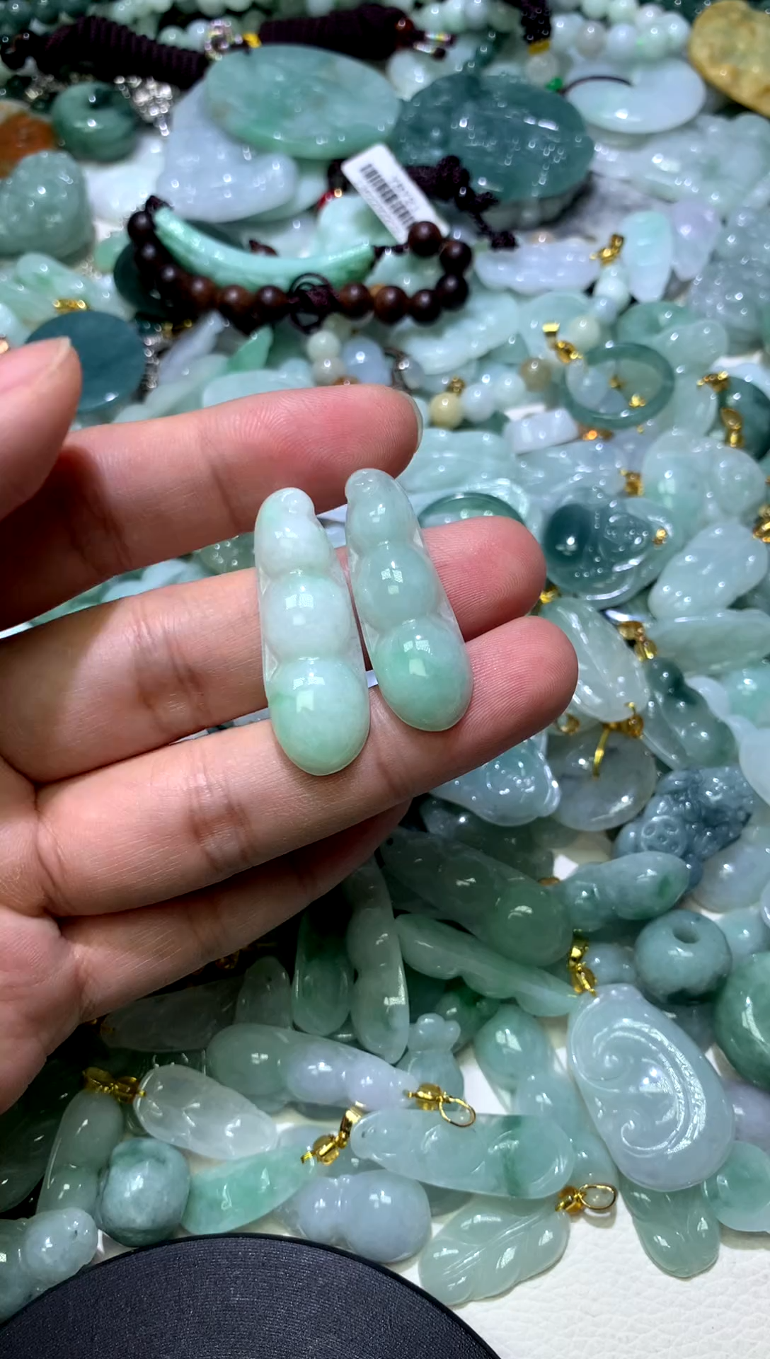 颈饰未镶嵌翡翠豆子