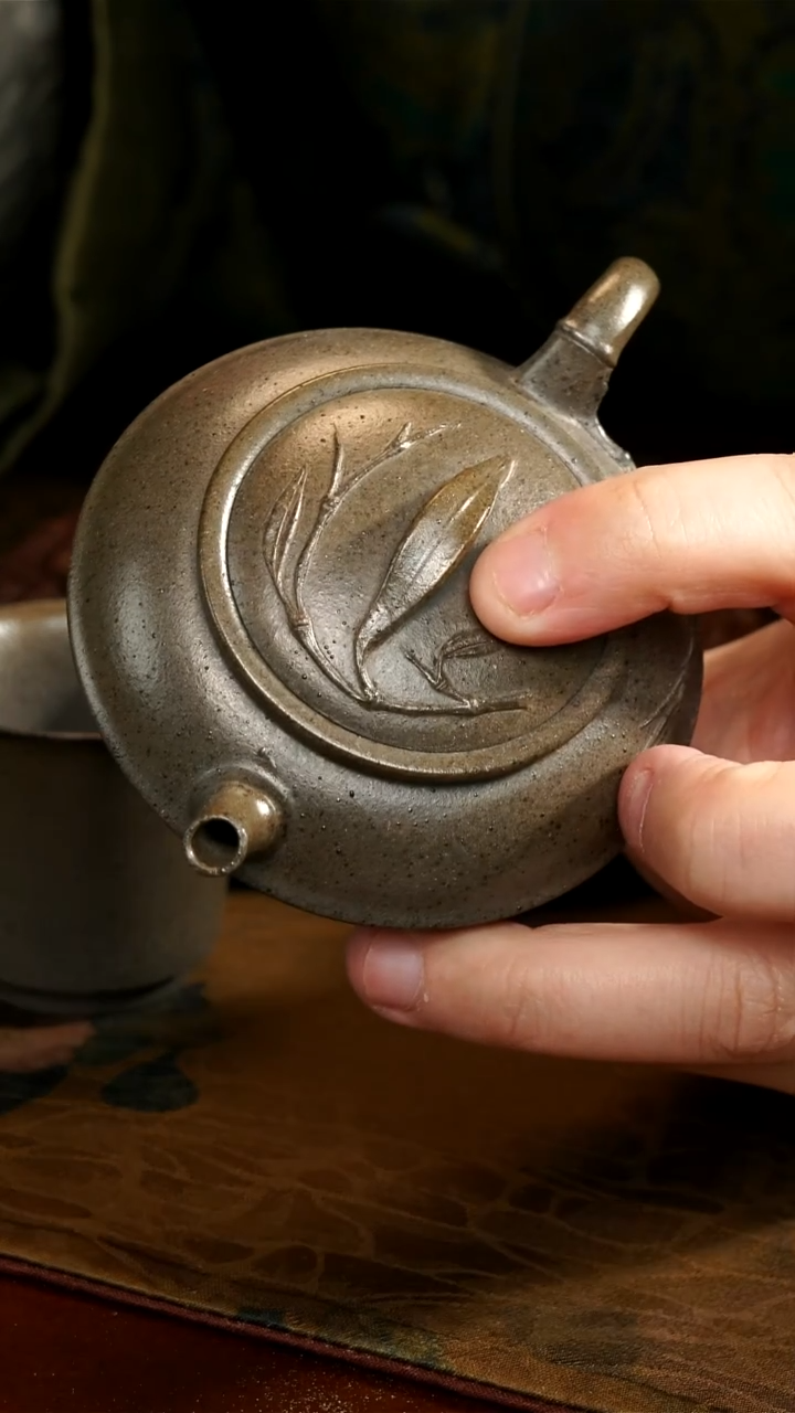 茶壶紫砂柴烧贴竹叶虚扁壶+杯