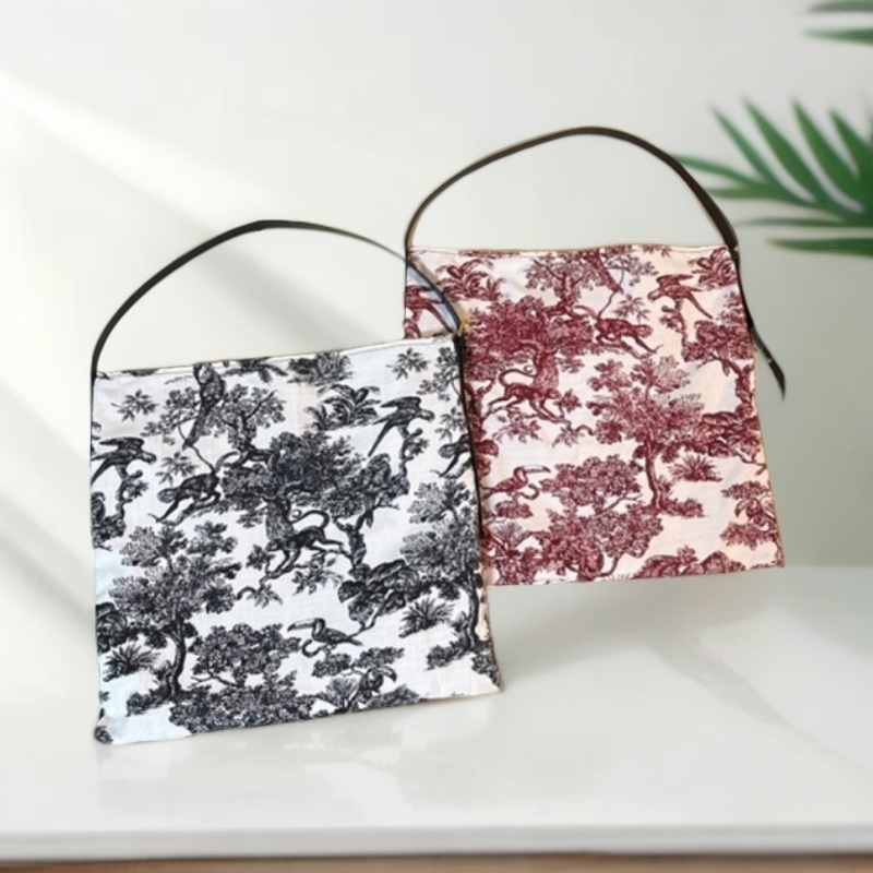 【MIA】迪刺绣 国风动物森林单肩包斜挎包竹节棉麻进口面料度假包