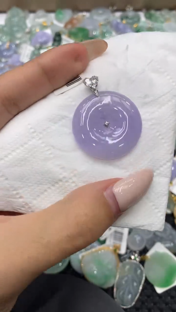 颈饰18K金镶嵌翡翠111111111111