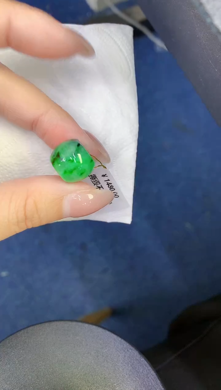 颈饰未镶嵌翡翠缅甸天然翡翠A货