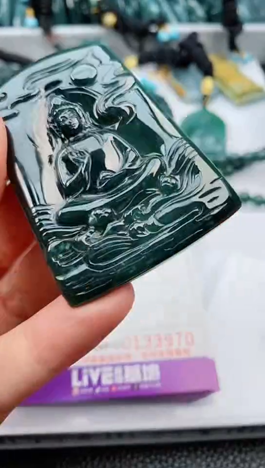 【闪购商品】翡翠颈饰未镶嵌