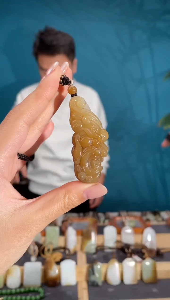 颈饰未镶嵌和田玉1
