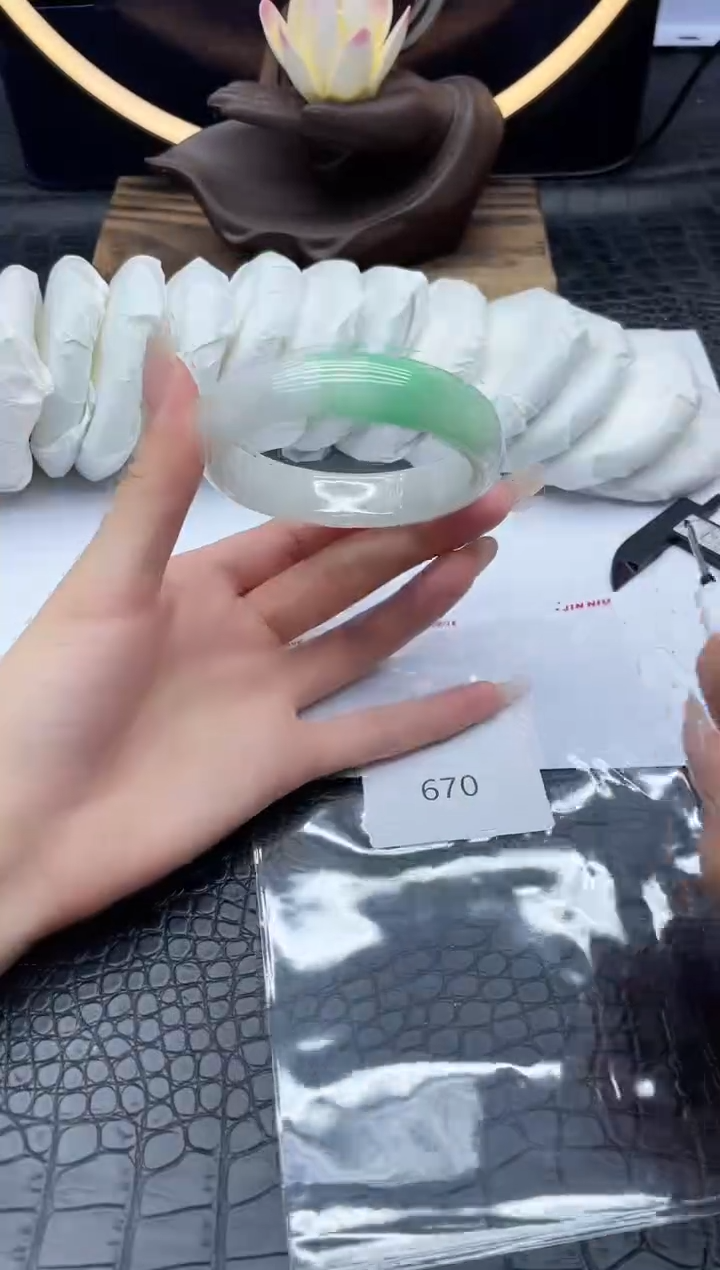 未镶嵌手镯翡翠翡翠一物一图670