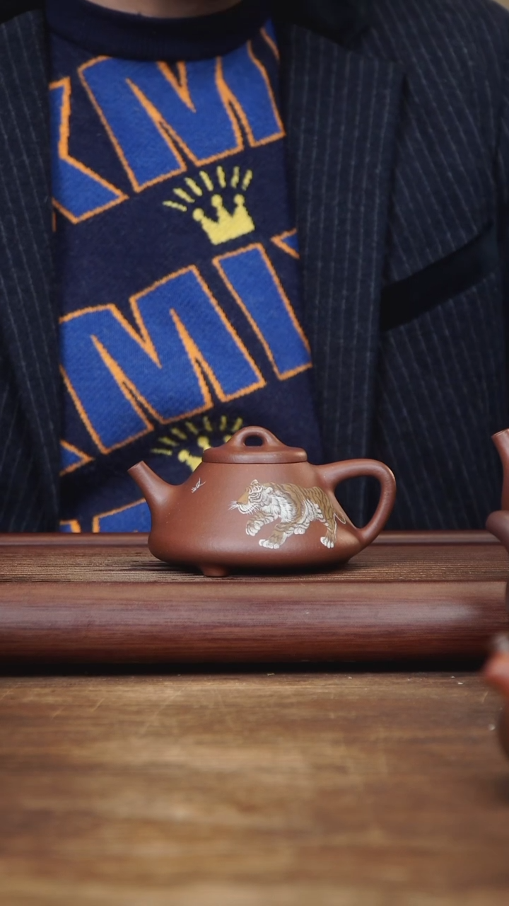 【闪购商品】紫砂茶壶210ml 泥绘全手子冶石瓢 家藏底槽清