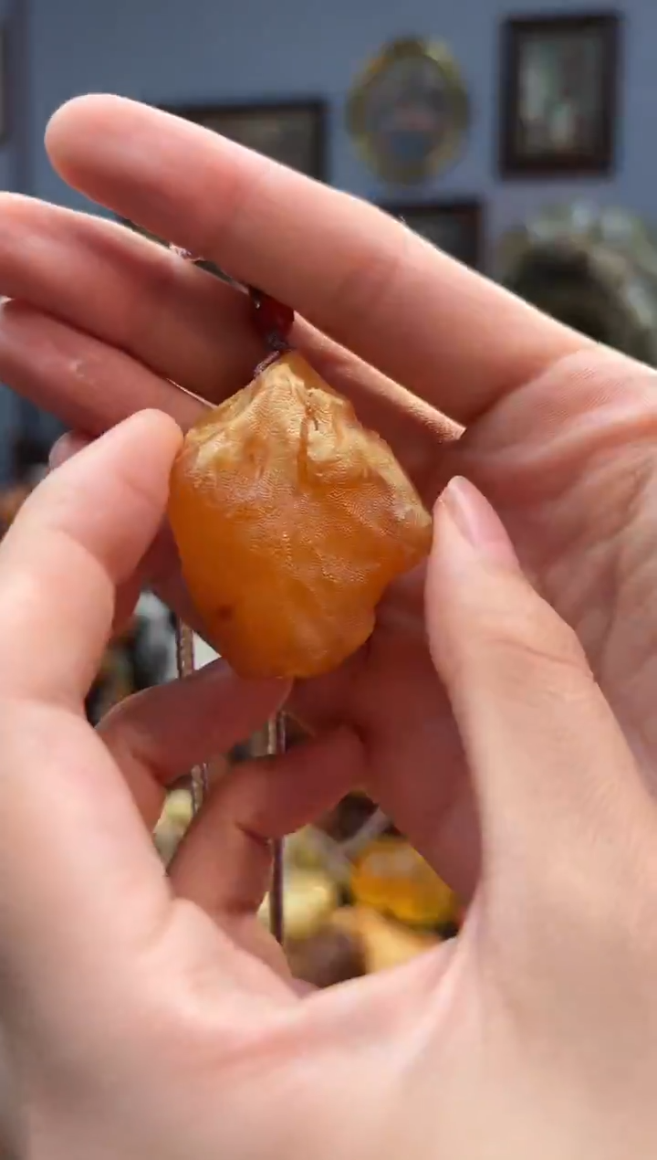 琥珀颈饰未镶嵌吊坠