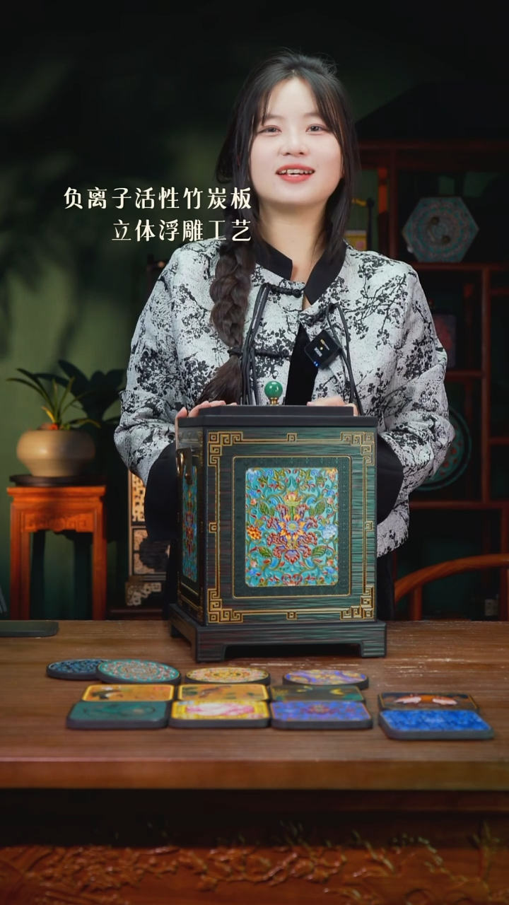 一**埃壹藏贰宝全釉繁花图案七饼茶饼罐