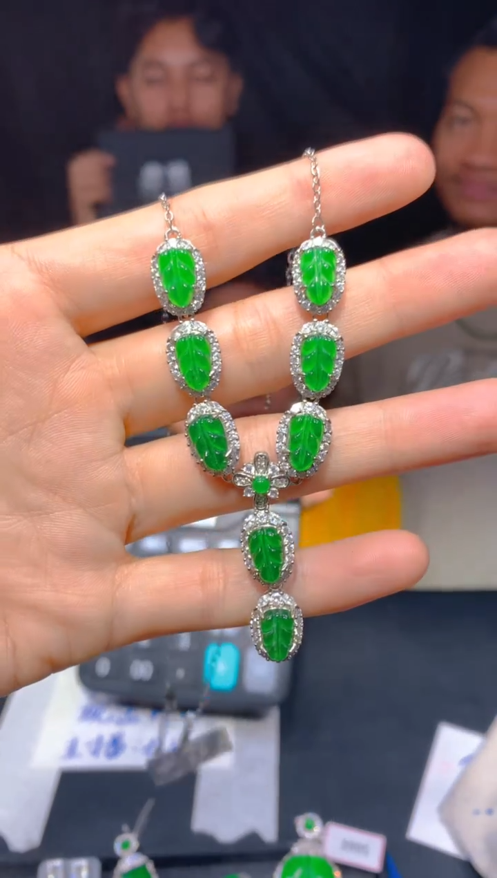 【闪购商品】定制翡翠未镶嵌163多样性发货（发其一）