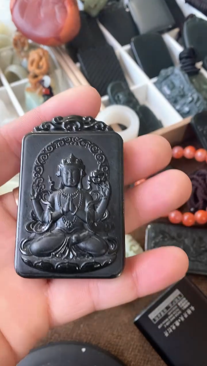 【闪购商品】和田玉吊坠(不含链)未镶嵌山水观音