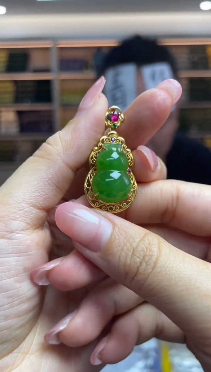 【闪购商品】和田玉·18K金镶嵌多样性发一件