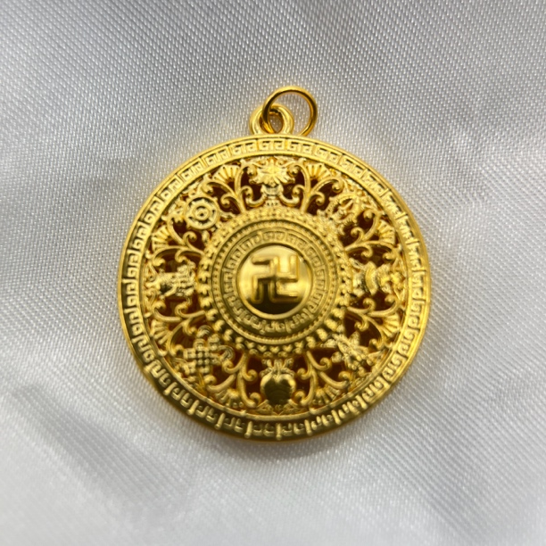 足金饰品/八宝罗盘镂空（圆扣）/2.68/2B121369-2.68/q