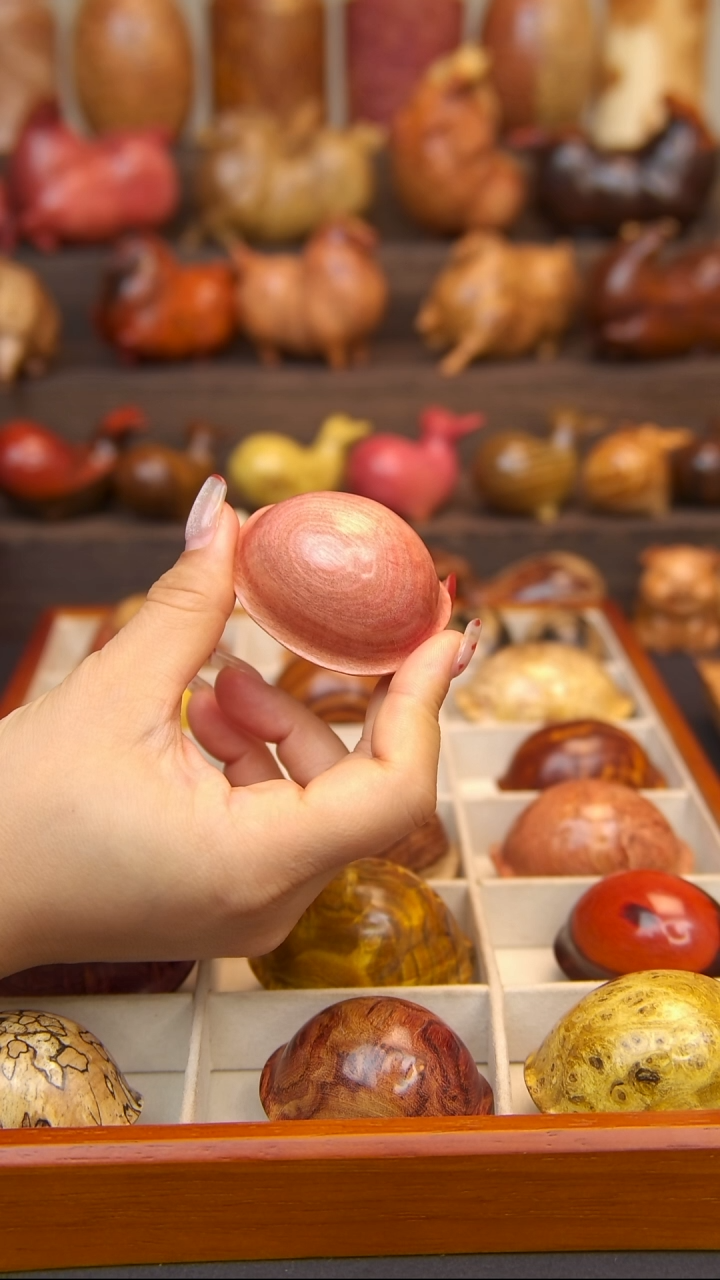 交趾黄檀（大红酸枝）粉象富甲