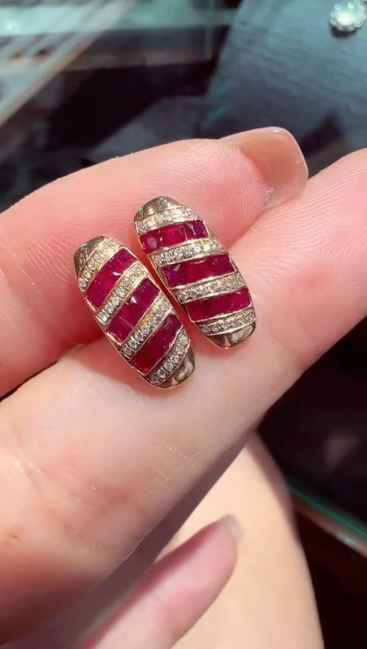 18K金镶嵌耳饰红宝石红宝石耳钉