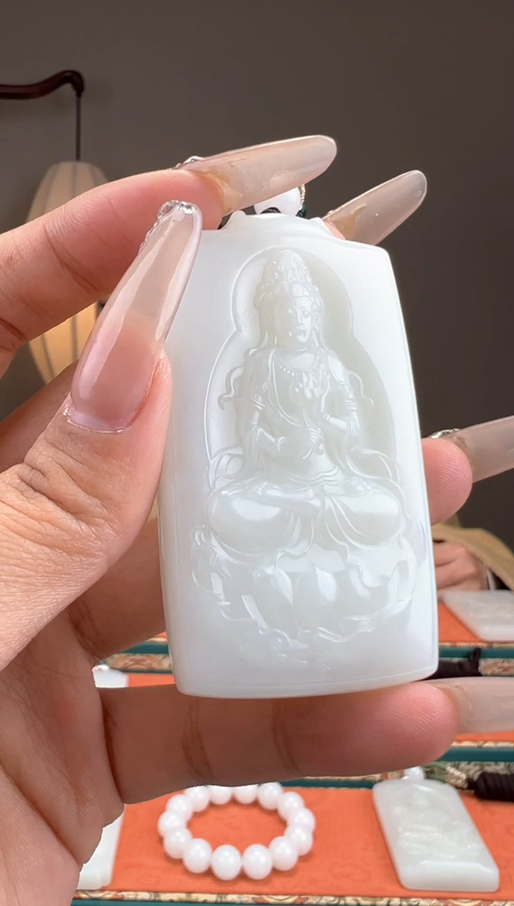 【闪购商品】和田玉颈饰未镶嵌1