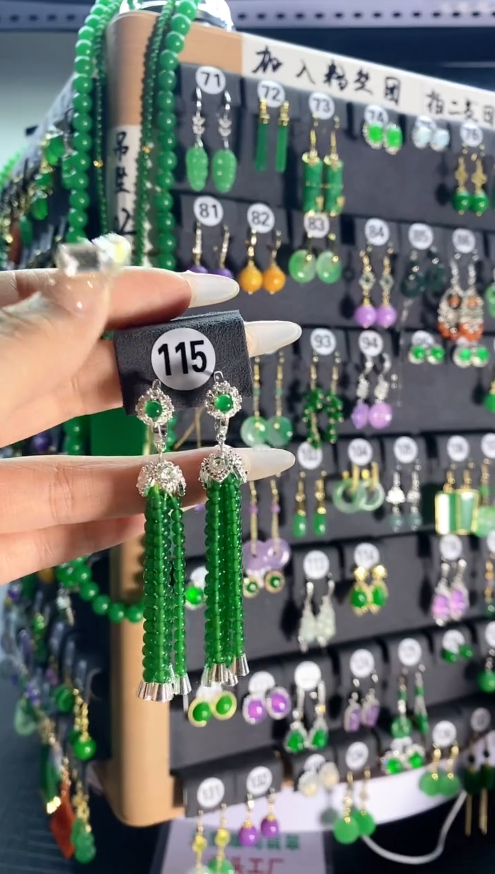 【闪购商品】翡翠耳饰银S925镶嵌115...