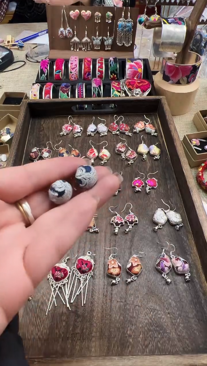 【闪购商品】织绣民族风老绣饰品510