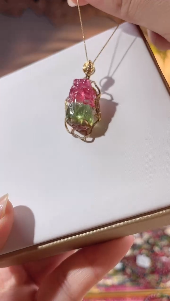 【闪购商品】碧玺吊坠18K金镶嵌吊坠