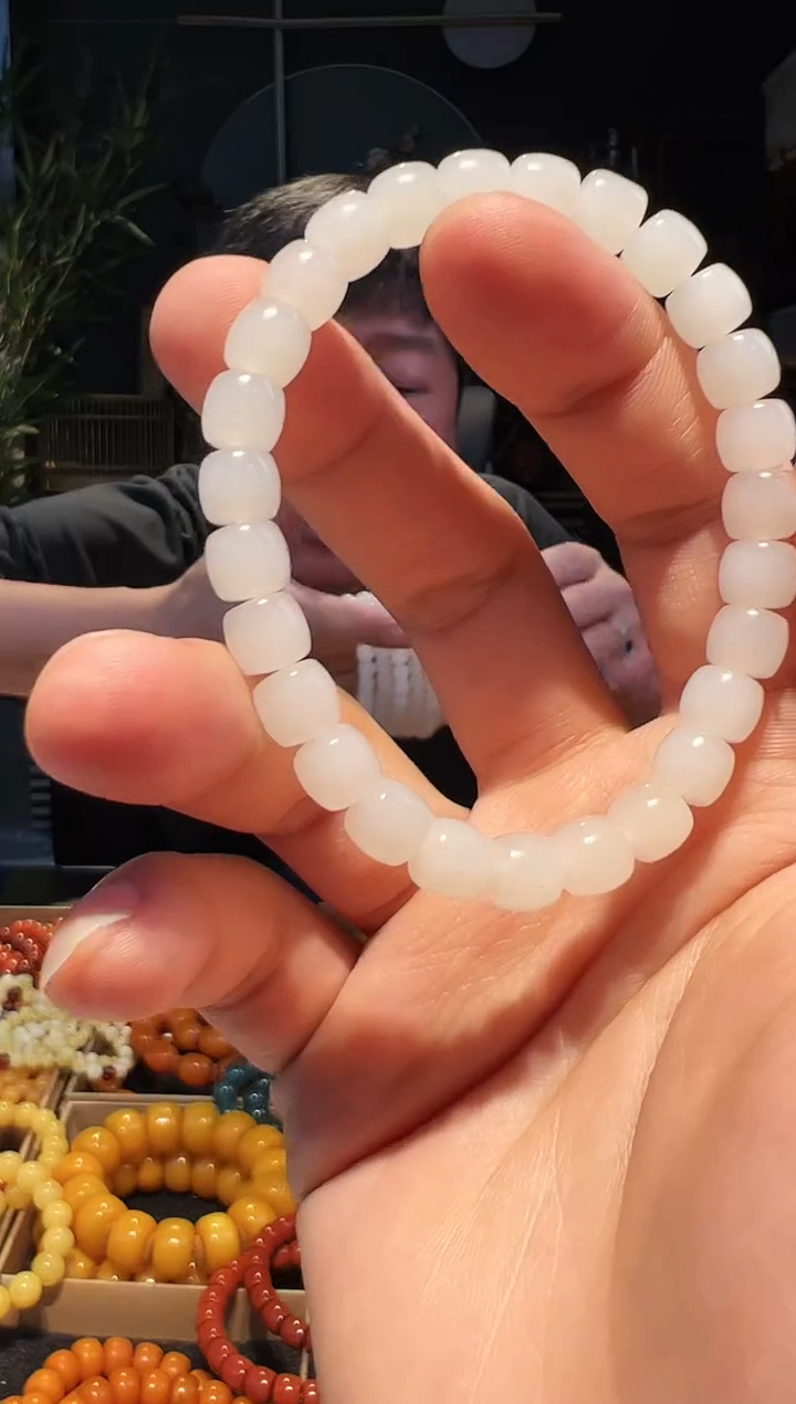 手串未镶嵌和田玉单圈