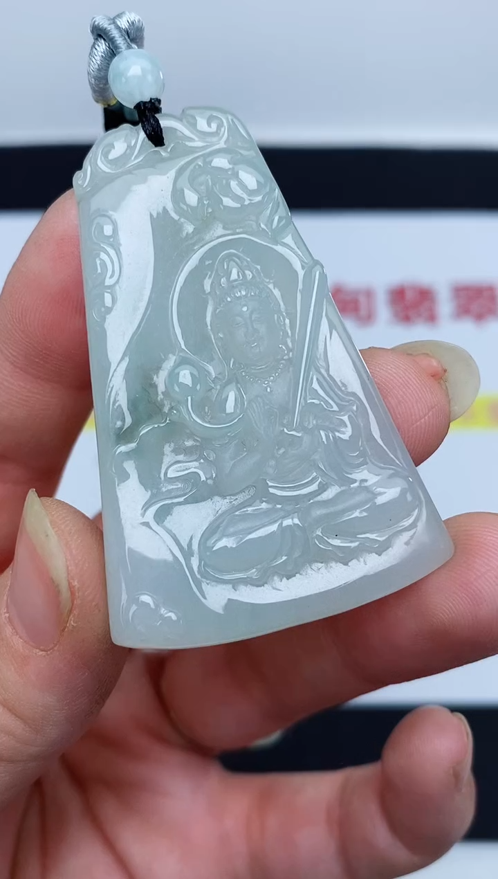 【闪购商品】翡翠颈饰未镶嵌虚空藏菩萨2079