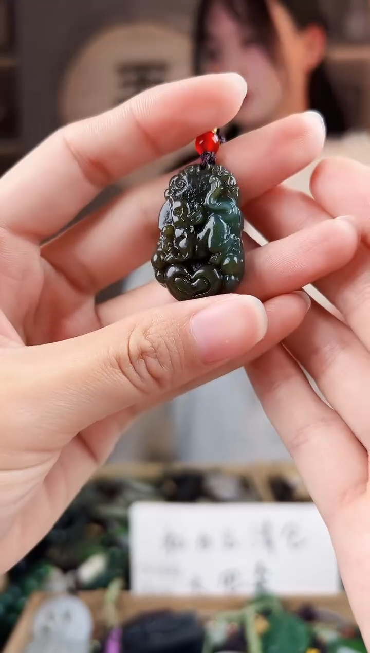 颈饰未镶嵌和田玉拍一发一，多样性发货