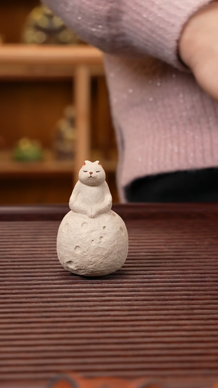 【闪购商品】紫砂茶宠月球兔，