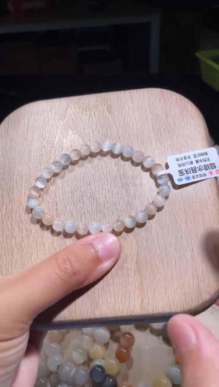 【闪购商品】水晶手串未镶嵌28号多样性发货一CC6+