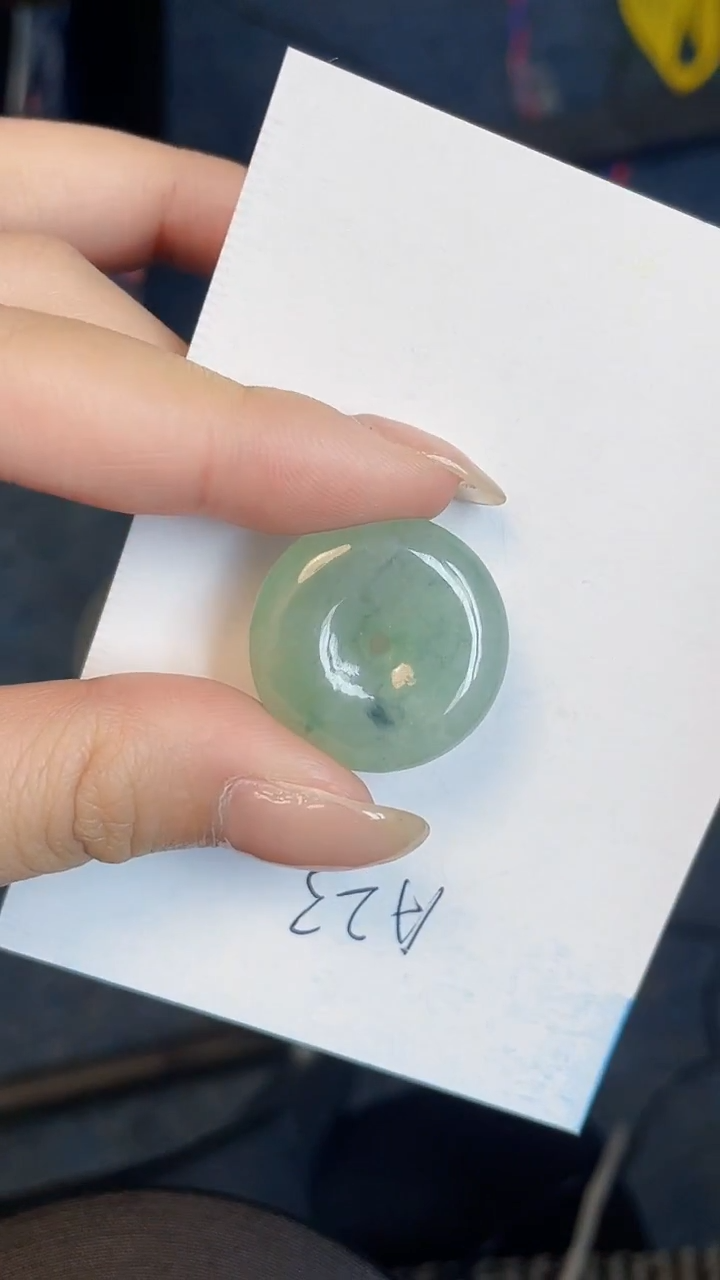 【闪购商品】翡翠颈饰18K金镶嵌00000000