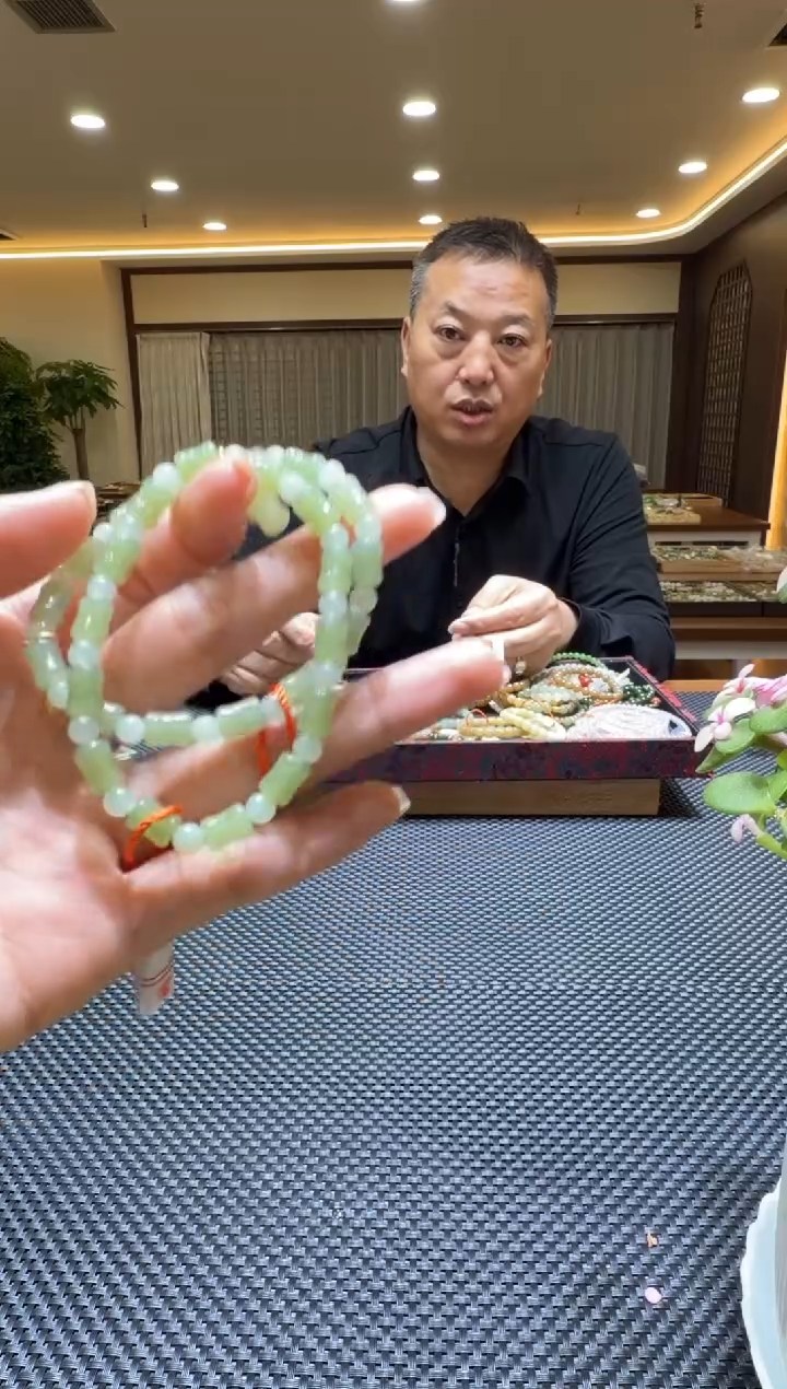 颈饰未镶嵌和田玉手串（多样性发一件）