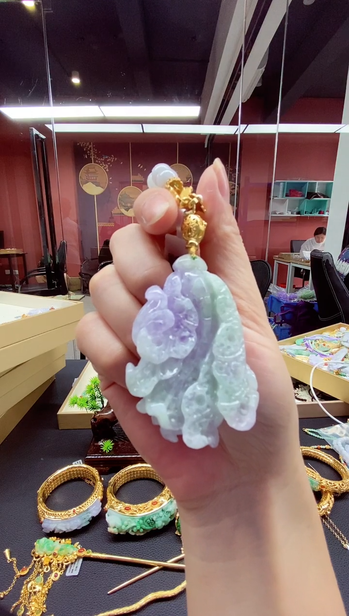 翡翠未镶嵌颈饰翡翠吊坠