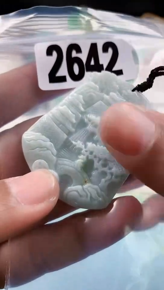 【闪购商品】翡翠挂件未镶嵌天然翡翠吊坠挂件
