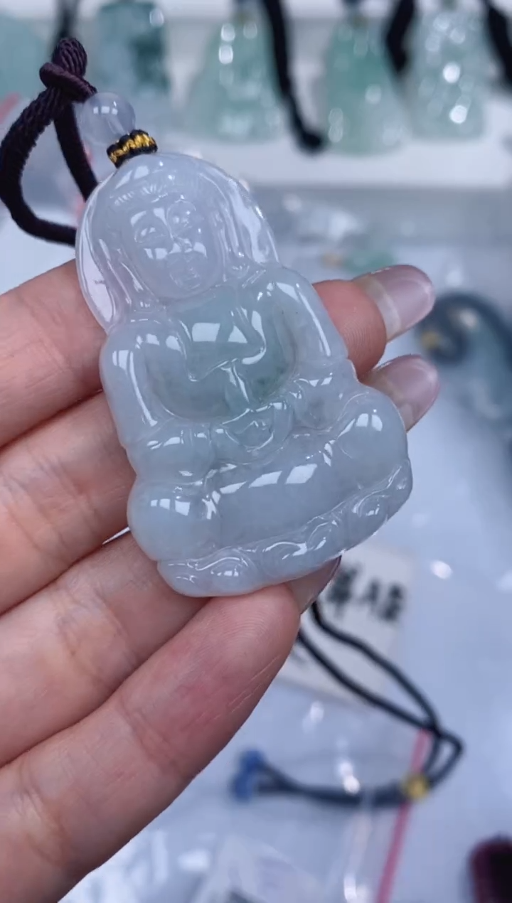 颈饰未镶嵌翡翠吊坠