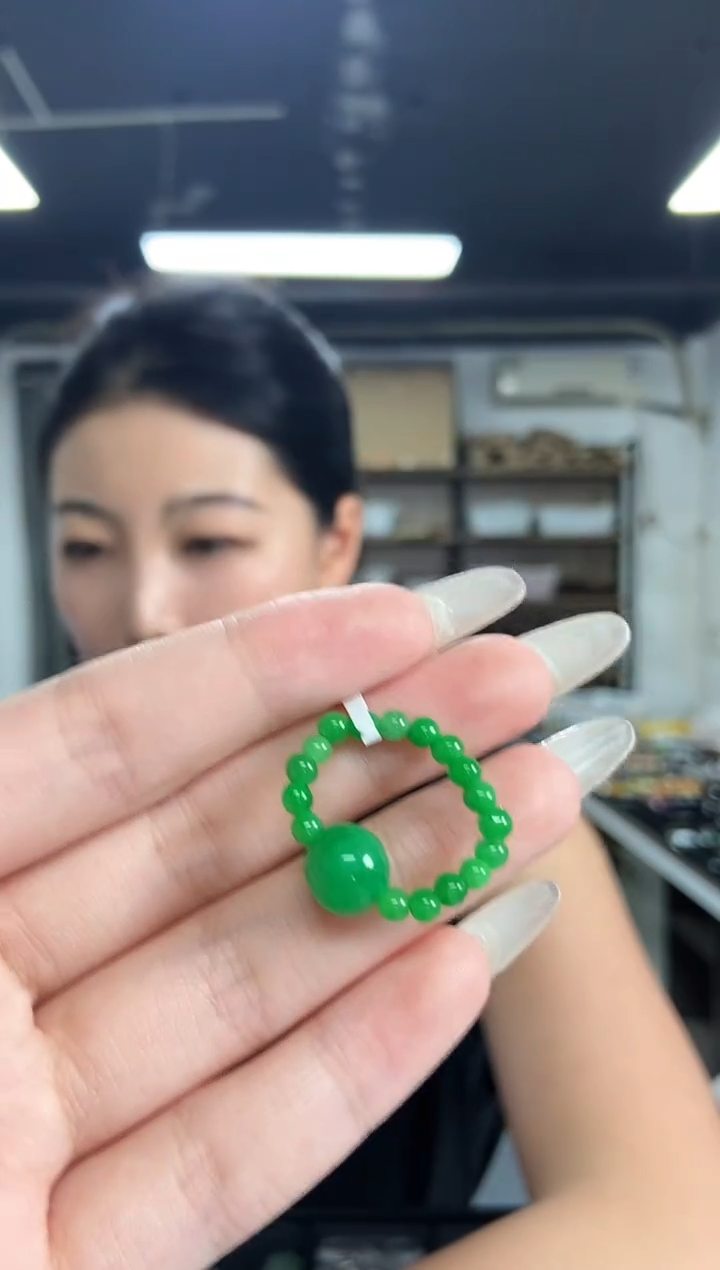 翡翠戒指未镶嵌闪购链接多样性发其一颜色微差