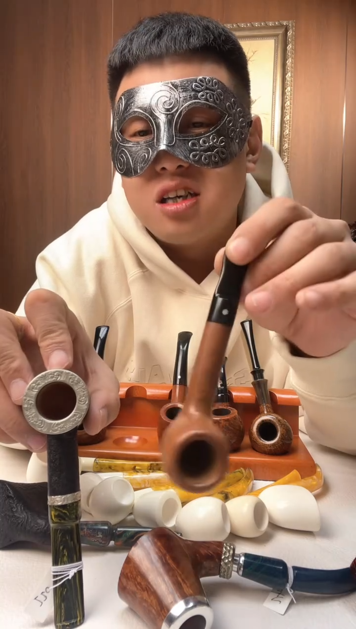 石楠木笑****?纯手工意大利石楠木烟斗