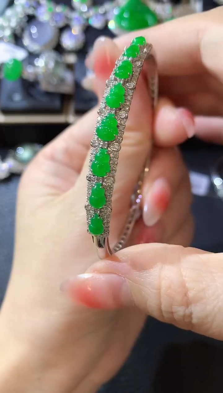 【闪购商品】翡翠手镯18K金镶嵌W74 翡翠