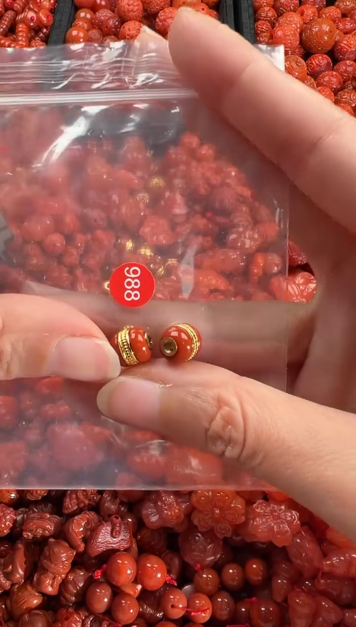 【闪购商品】南红玛瑙颈饰未镶嵌1