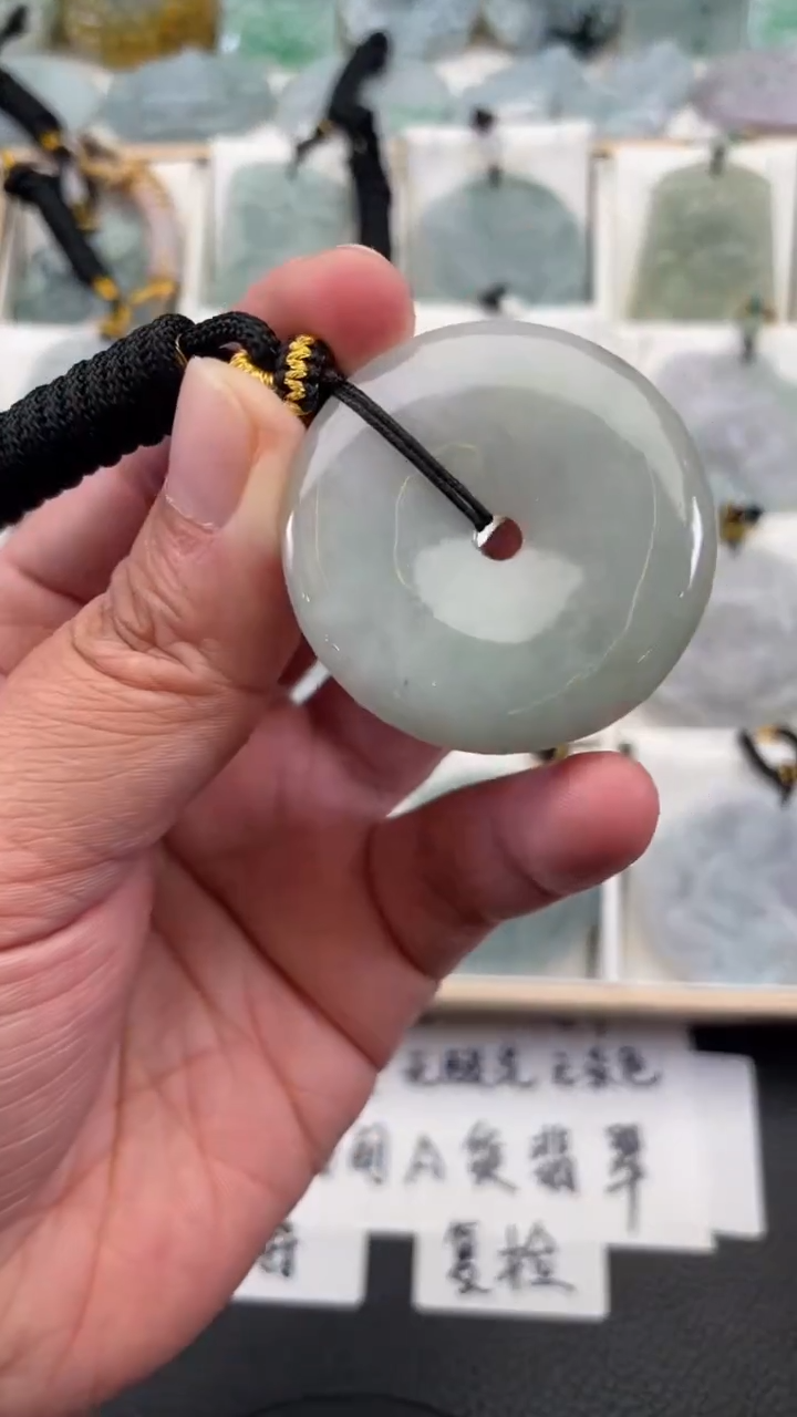 颈饰未镶嵌翡翠天然缅甸翡翠A货59