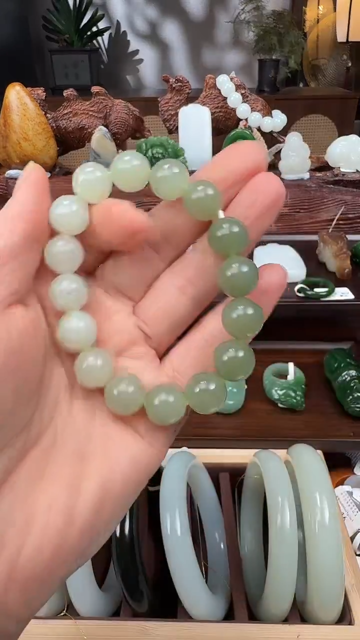 未镶嵌和田玉挂件手串