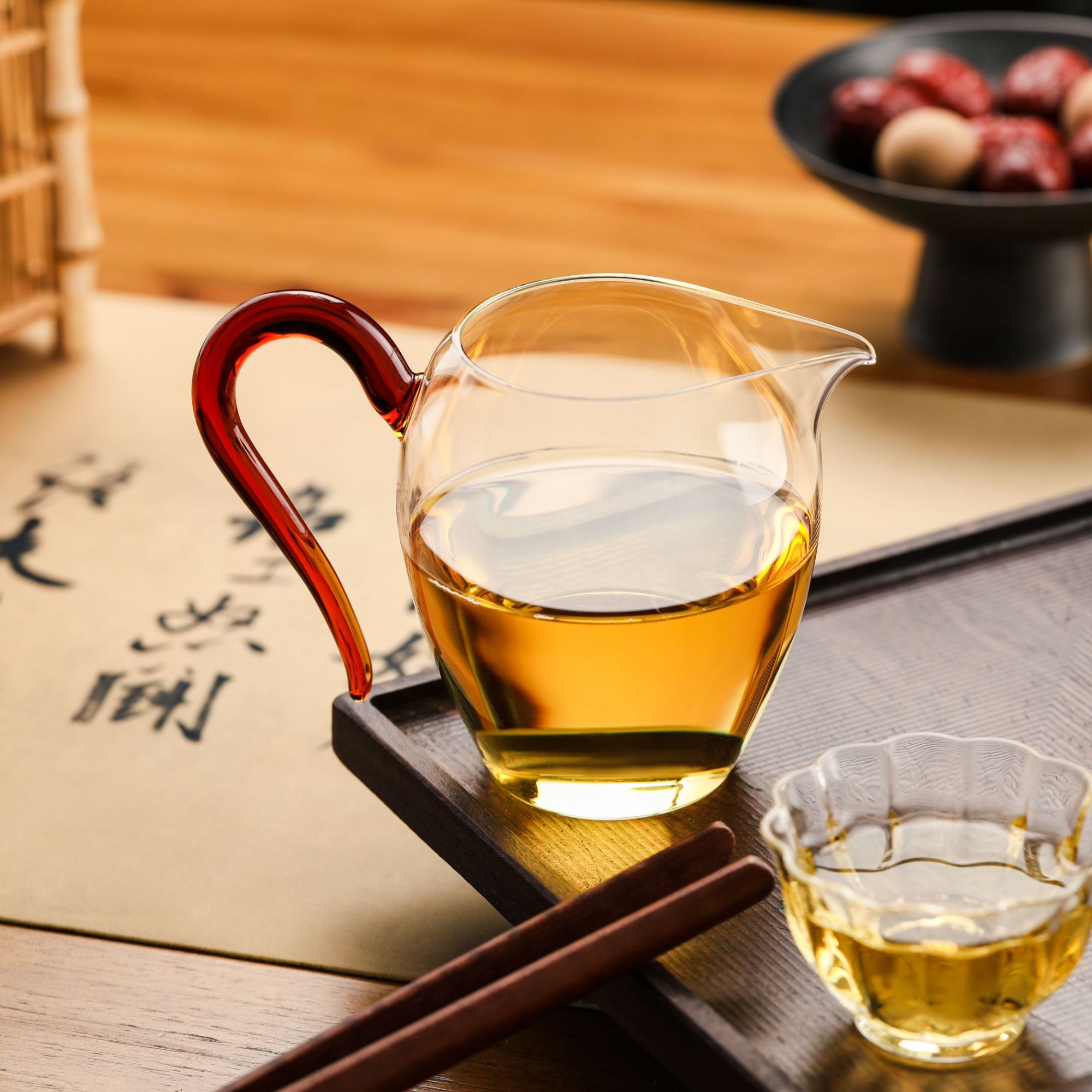禾器晶彩怡然茶海琥珀色330cc高档家用创意耐热纯手工简约分茶
