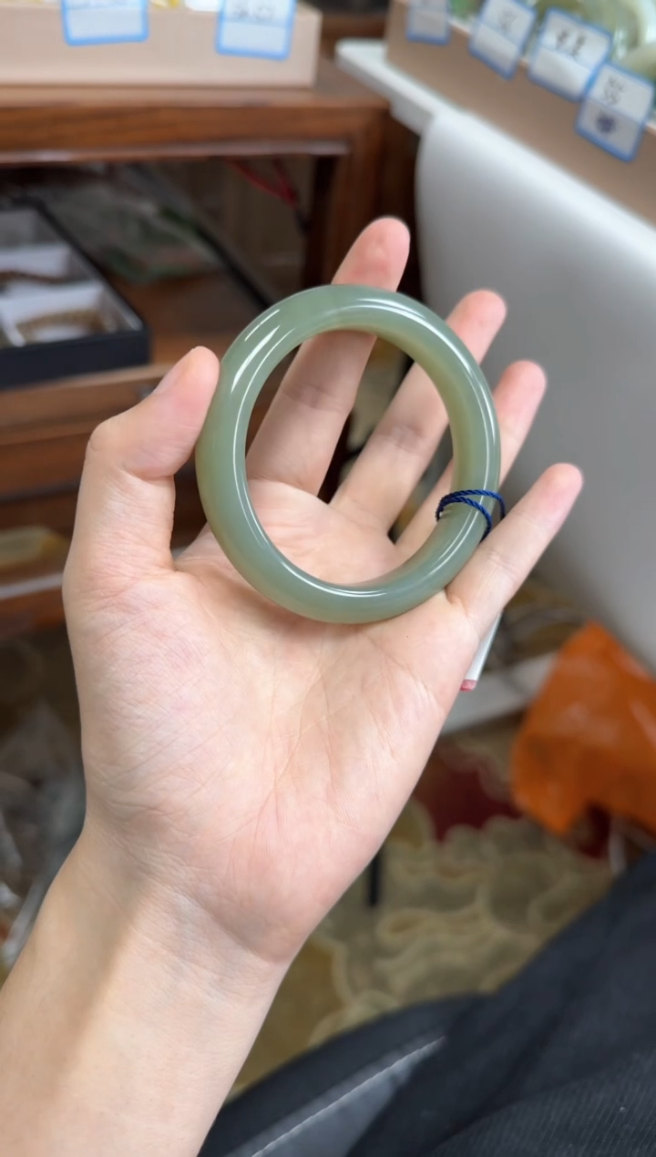 未镶嵌手镯和田玉55