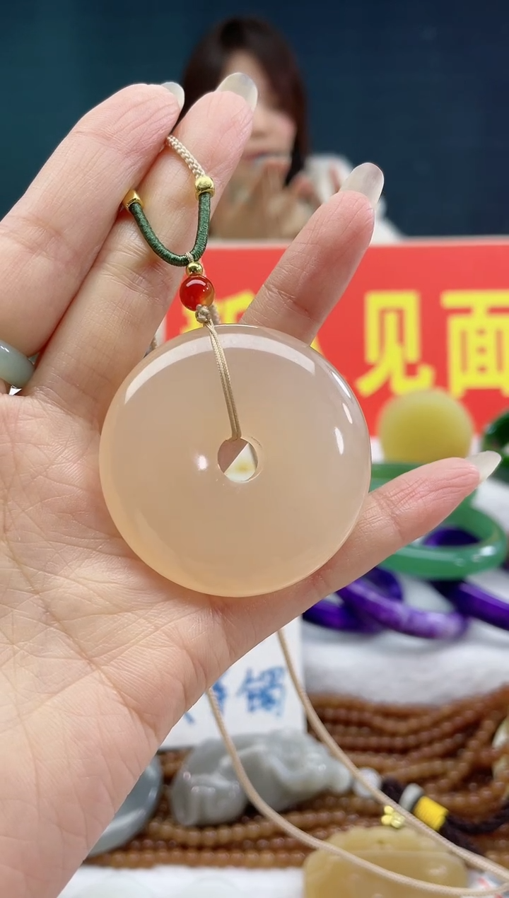 【闪购商品】和田玉颈饰未镶嵌1