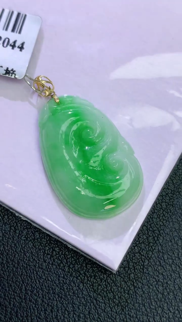 颈饰18K金镶嵌翡翠赠礼盒证书 麦麦