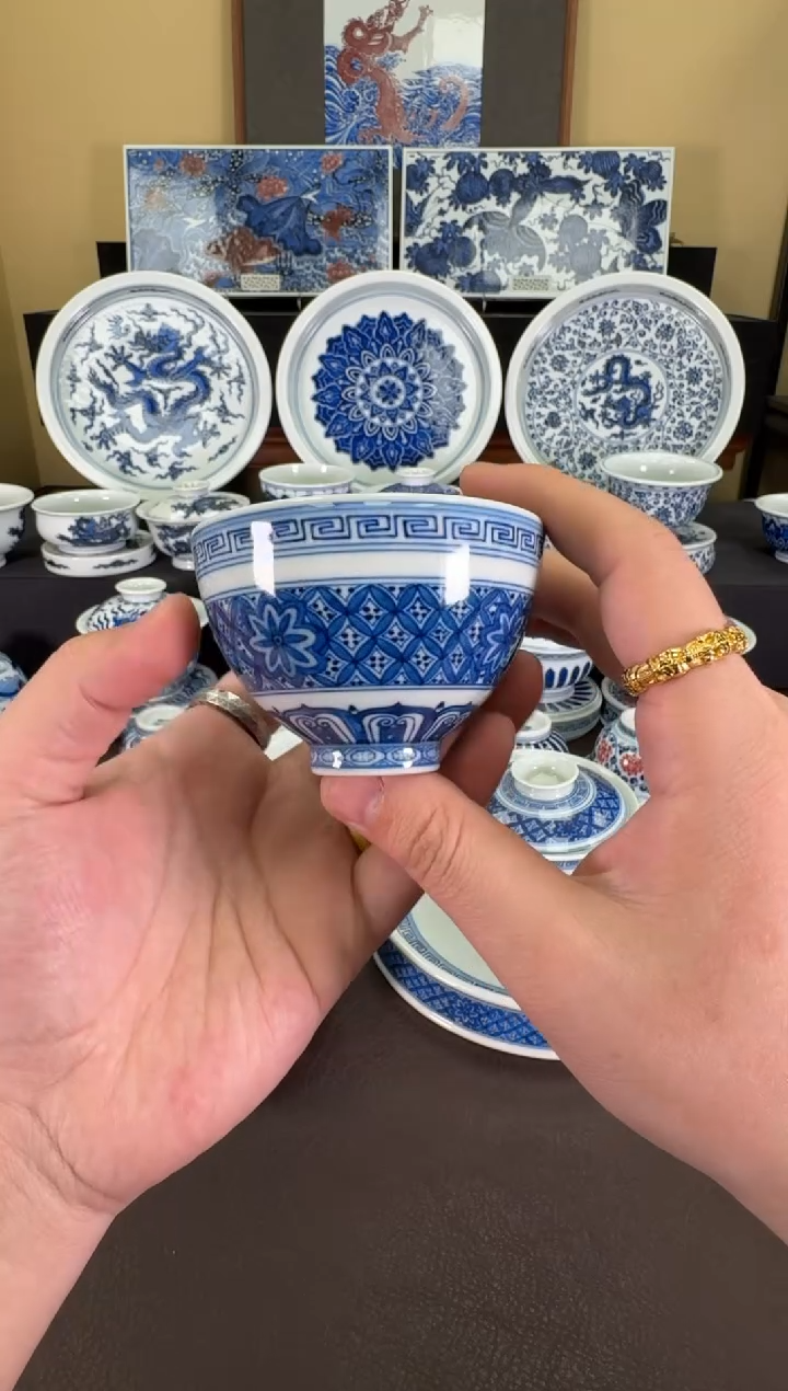 【闪购商品】瓷片羿器窑铜钱宝相鸡心杯