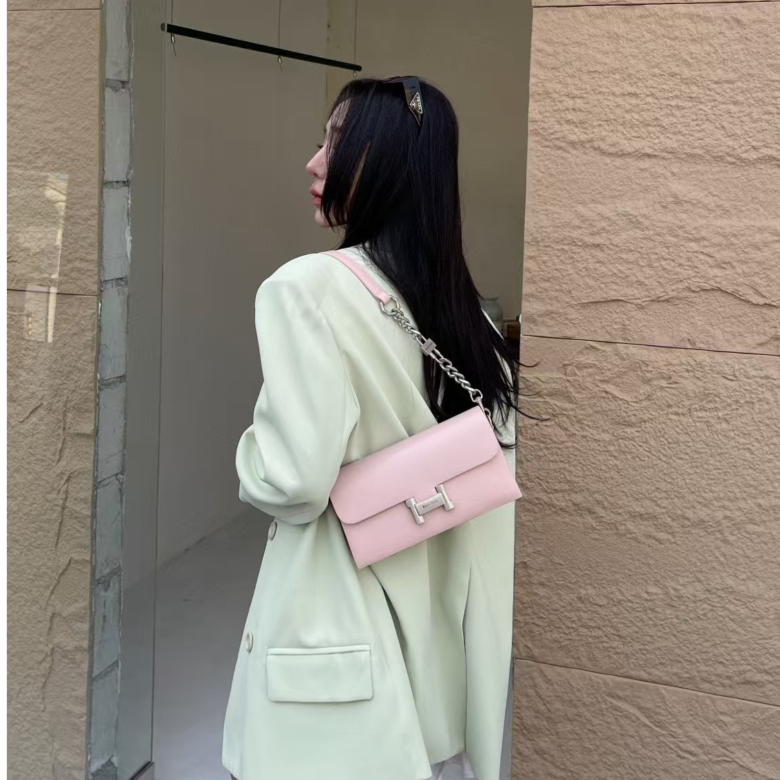 2025春夏新款腋下潮流复古单肩斜挎包时尚女包 97900