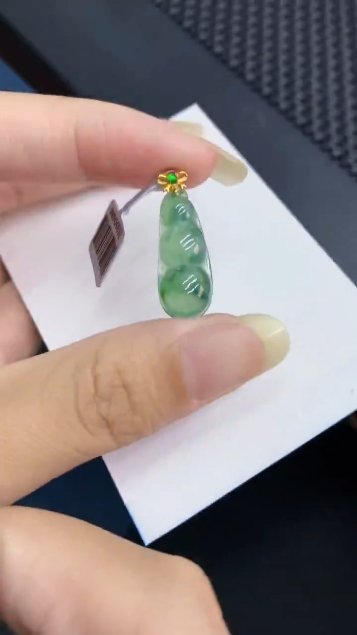 【闪购商品】翡翠颈饰18K金镶嵌000000008