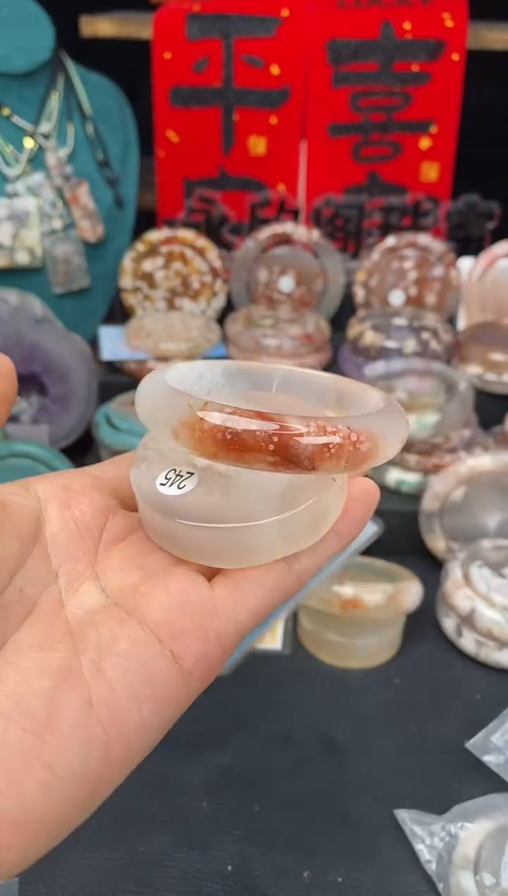 【闪购商品】石英质玉手镯（圆镯）未镶嵌55