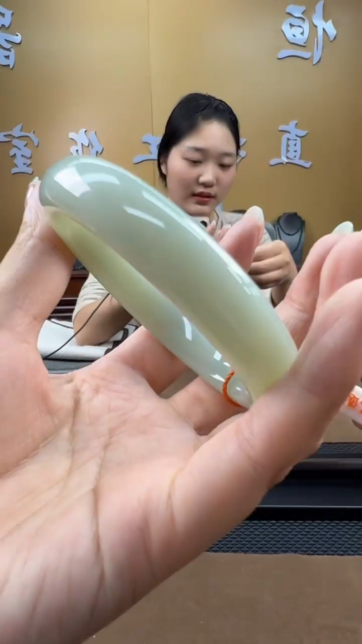 颈饰未镶嵌和田玉手镯62
