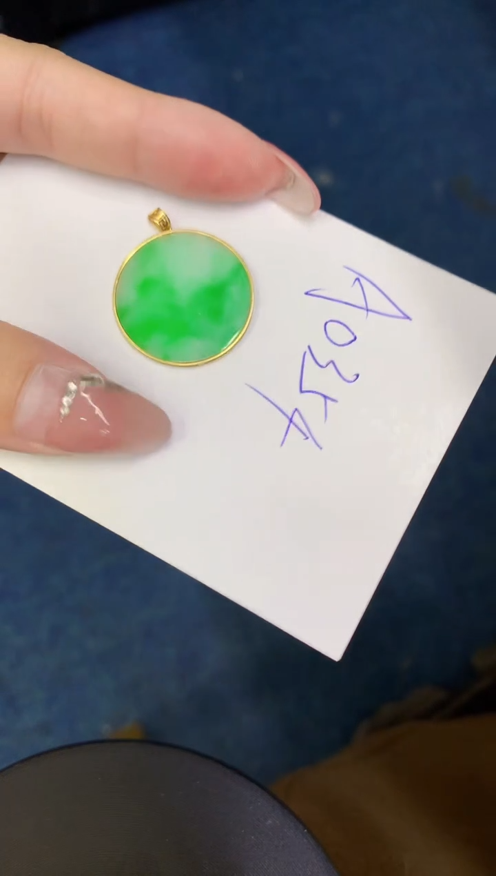 【闪购商品】翡翠颈饰18K金镶嵌0000000000000