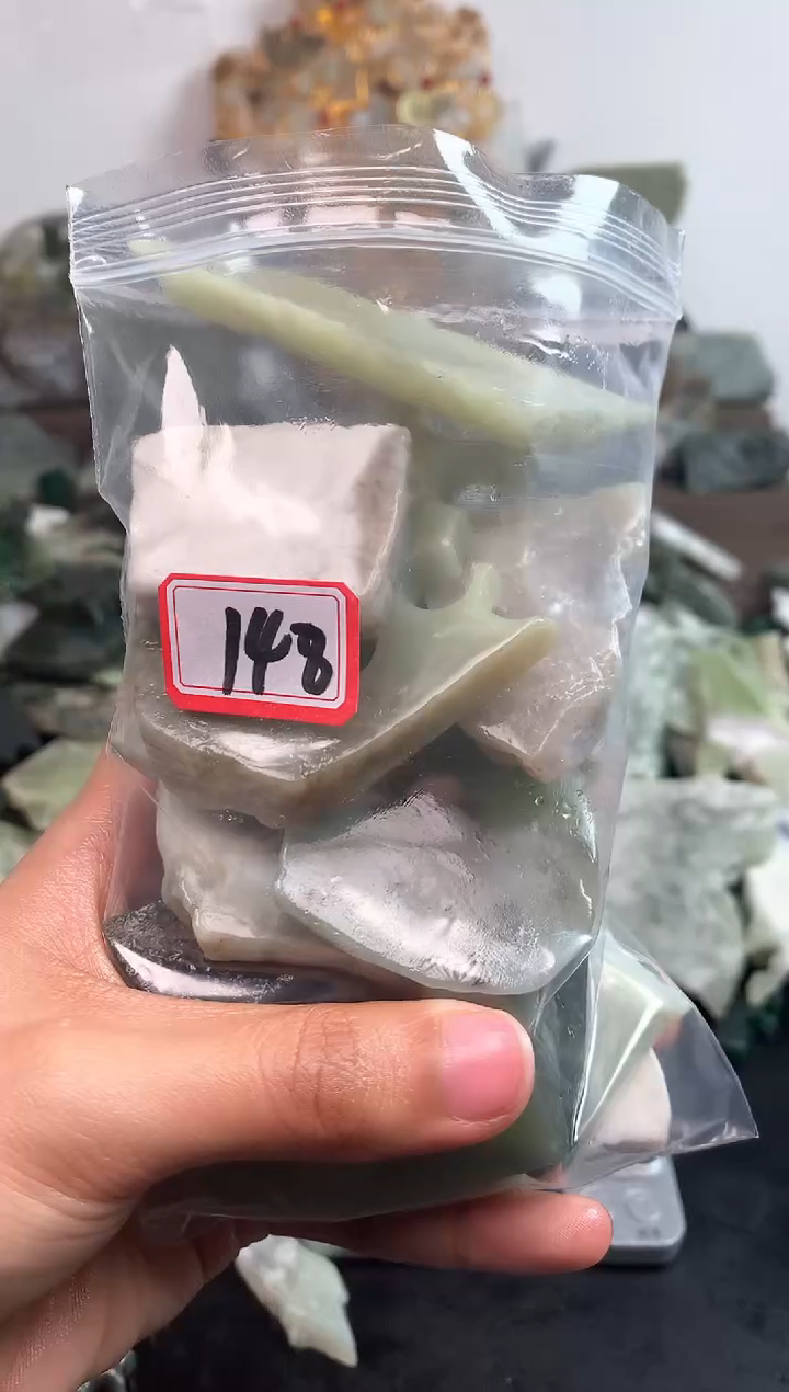未镶嵌和田玉摆件148