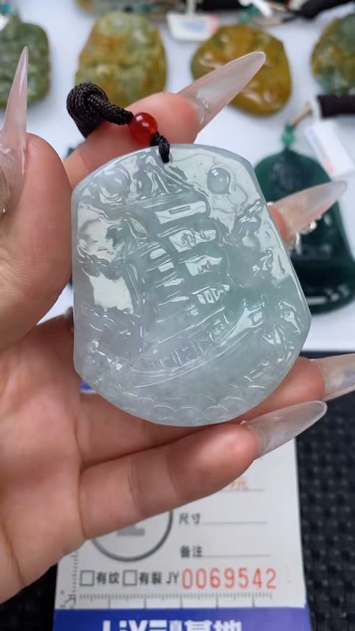 【闪购商品】翡翠颈饰未镶嵌1111111111111111